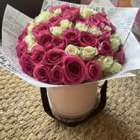 The Luxury Pavilion Pink Rose Hat Box
