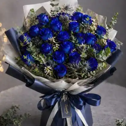 blue roses bouquet​